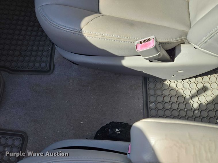 image for item ET1395 2008 Chevrolet Uplander van