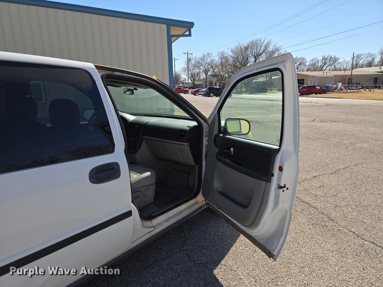 image for item ET1395 2008 Chevrolet Uplander van