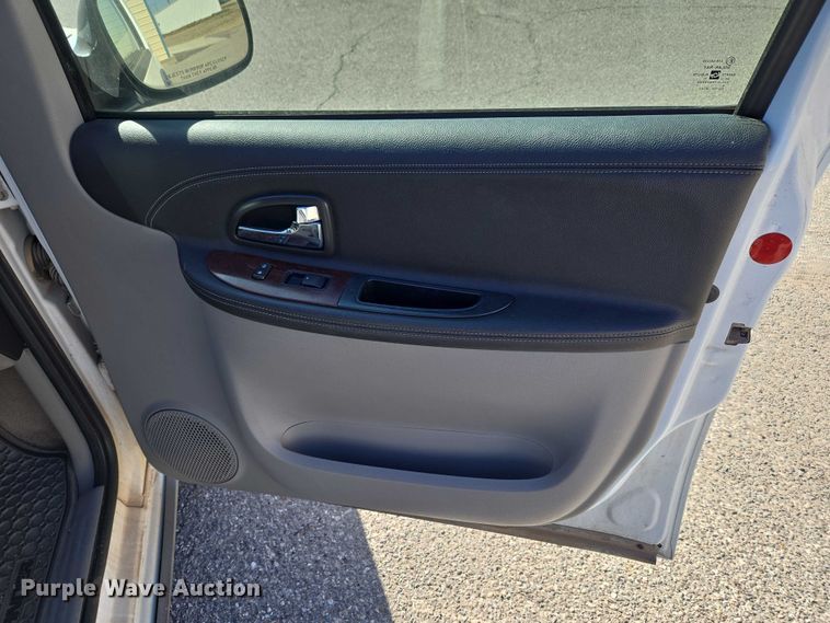 image for item ET1395 2008 Chevrolet Uplander van