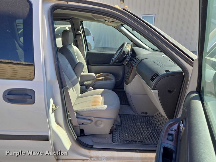 image for item ET1395 2008 Chevrolet Uplander van