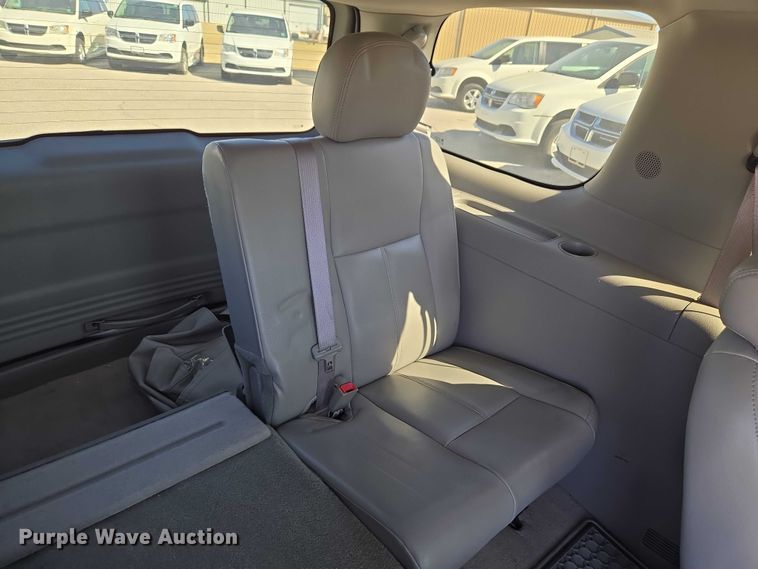 image for item ET1395 2008 Chevrolet Uplander van