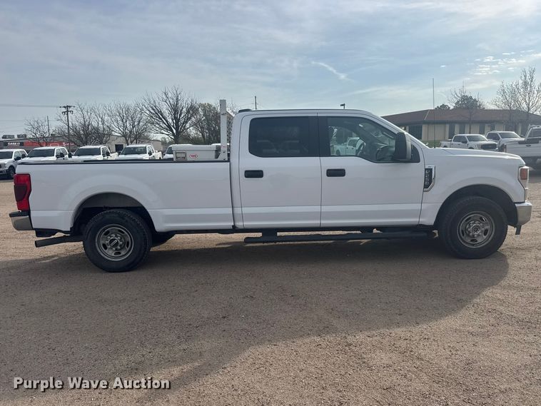 image for item ET1841 2021 Ford F250 Super Duty XL Crew Cab pickup truck