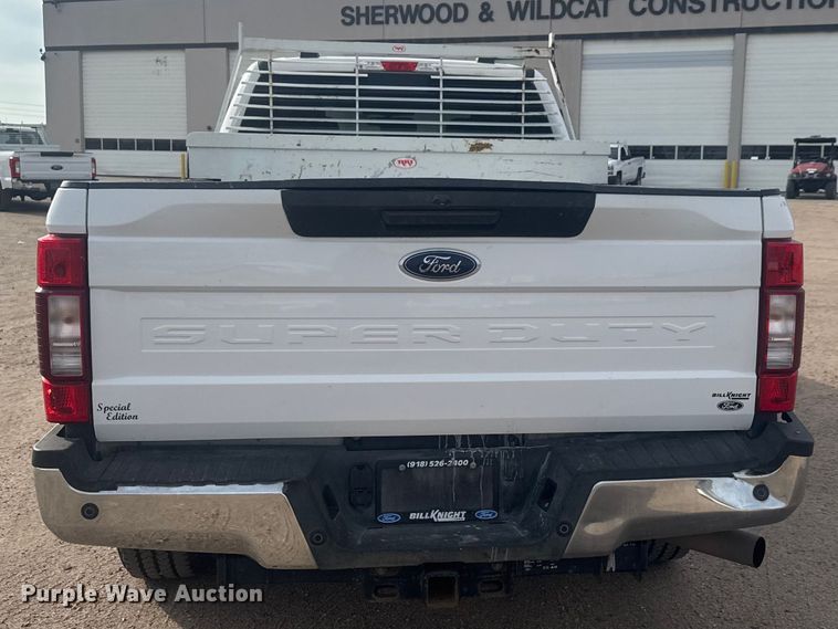 image for item ET1841 2021 Ford F250 Super Duty XL Crew Cab pickup truck