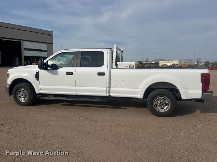 image for item ET1841 2021 Ford F250 Super Duty XL Crew Cab pickup truck