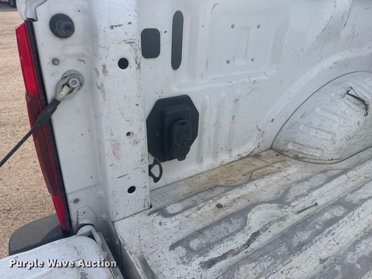 image for item ET1841 2021 Ford F250 Super Duty XL Crew Cab pickup truck