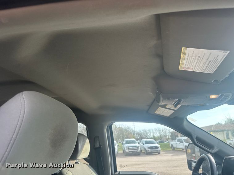 image for item ET1841 2021 Ford F250 Super Duty XL Crew Cab pickup truck