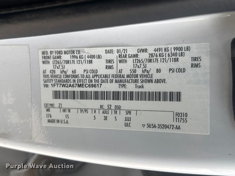 image for item ET1841 2021 Ford F250 Super Duty XL Crew Cab pickup truck