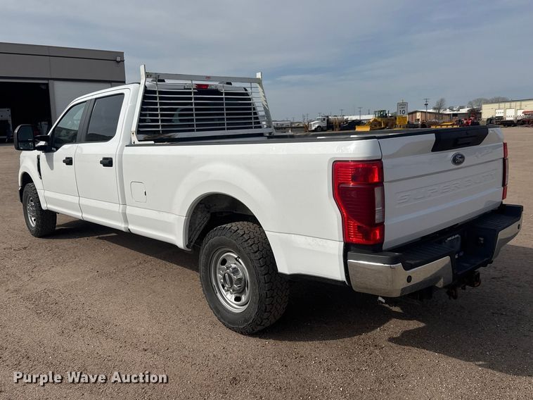 image for item ET1842 2021 Ford F250 Super Duty XL Crew Cab pickup truck