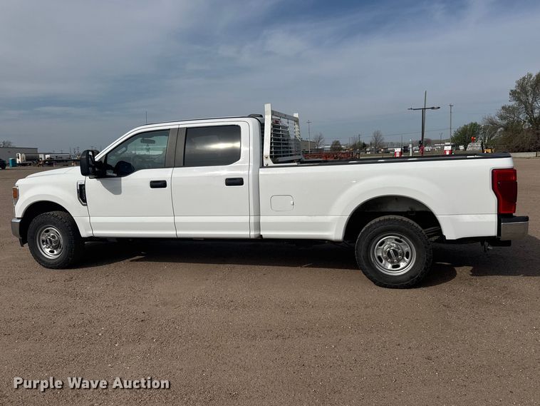 image for item ET1842 2021 Ford F250 Super Duty XL Crew Cab pickup truck