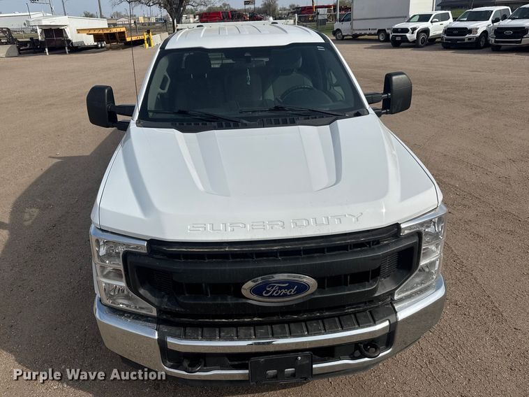 image for item ET1842 2021 Ford F250 Super Duty XL Crew Cab pickup truck