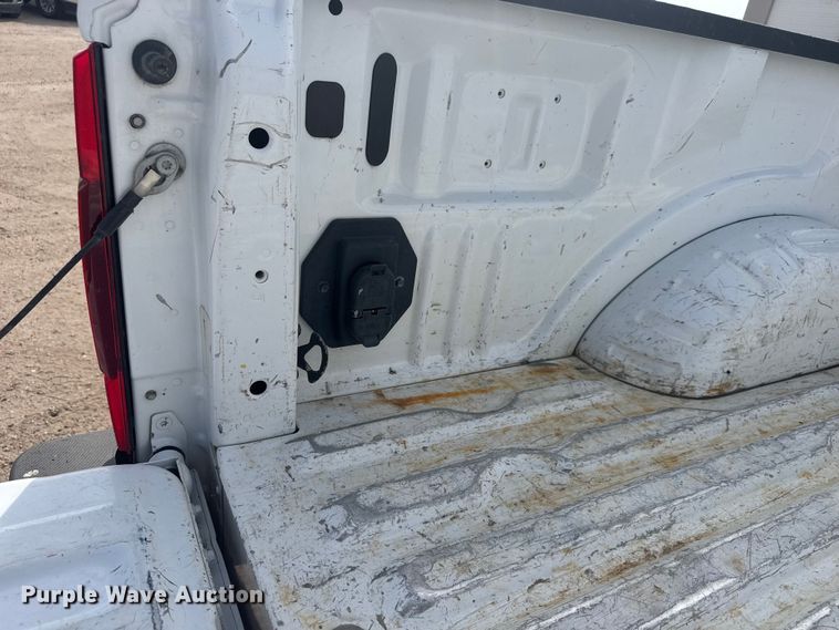 image for item ET1842 2021 Ford F250 Super Duty XL Crew Cab pickup truck