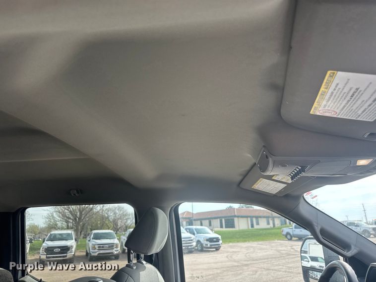 image for item ET1842 2021 Ford F250 Super Duty XL Crew Cab pickup truck