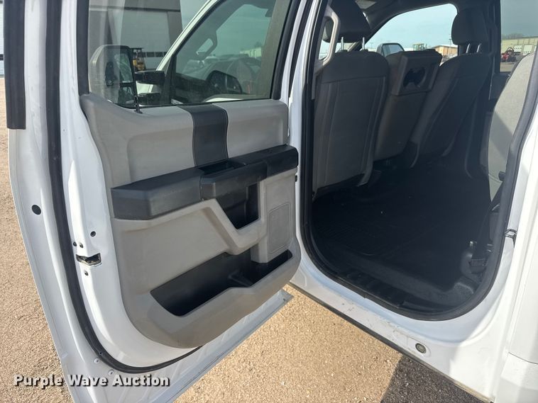 image for item ET1842 2021 Ford F250 Super Duty XL Crew Cab pickup truck