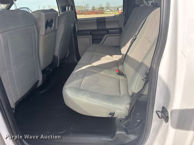 image for item ET1842 2021 Ford F250 Super Duty XL Crew Cab pickup truck