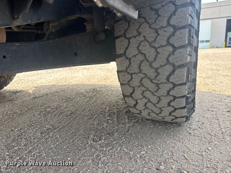 image for item ET1842 2021 Ford F250 Super Duty XL Crew Cab pickup truck