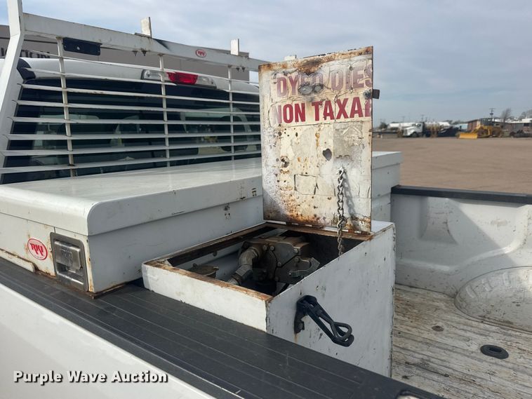 image for item ET1843 2019 Ford F250 Super Duty XL Crew Cab pickup truck