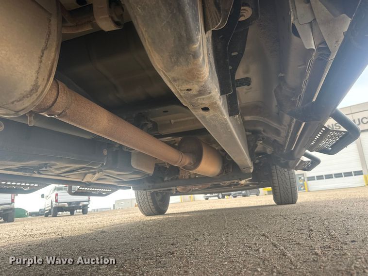 image for item ET1843 2019 Ford F250 Super Duty XL Crew Cab pickup truck