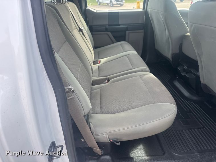 image for item ET1843 2019 Ford F250 Super Duty XL Crew Cab pickup truck