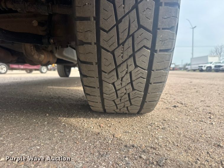 image for item ET1843 2019 Ford F250 Super Duty XL Crew Cab pickup truck