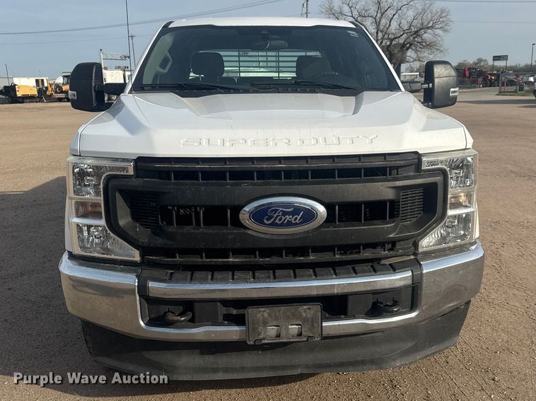 image for item ET1844 2020 Ford F250 Super Duty XL Crew Cab pickup truck