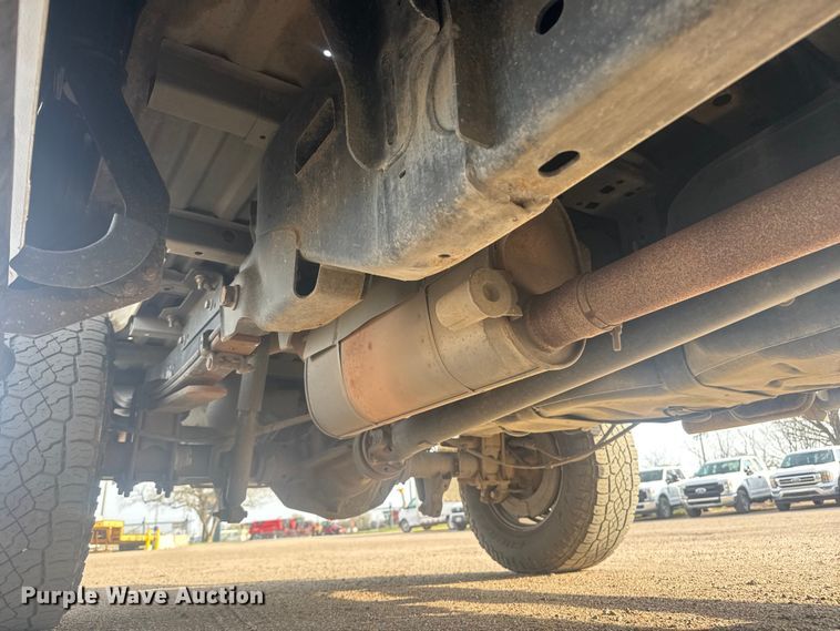 image for item ET1844 2020 Ford F250 Super Duty XL Crew Cab pickup truck