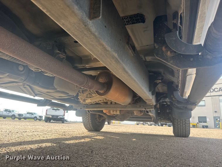 image for item ET1844 2020 Ford F250 Super Duty XL Crew Cab pickup truck