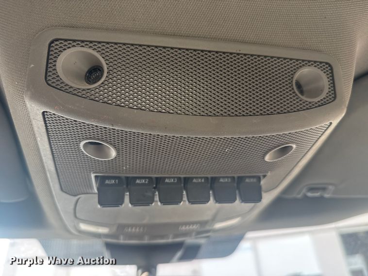 image for item ET1844 2020 Ford F250 Super Duty XL Crew Cab pickup truck