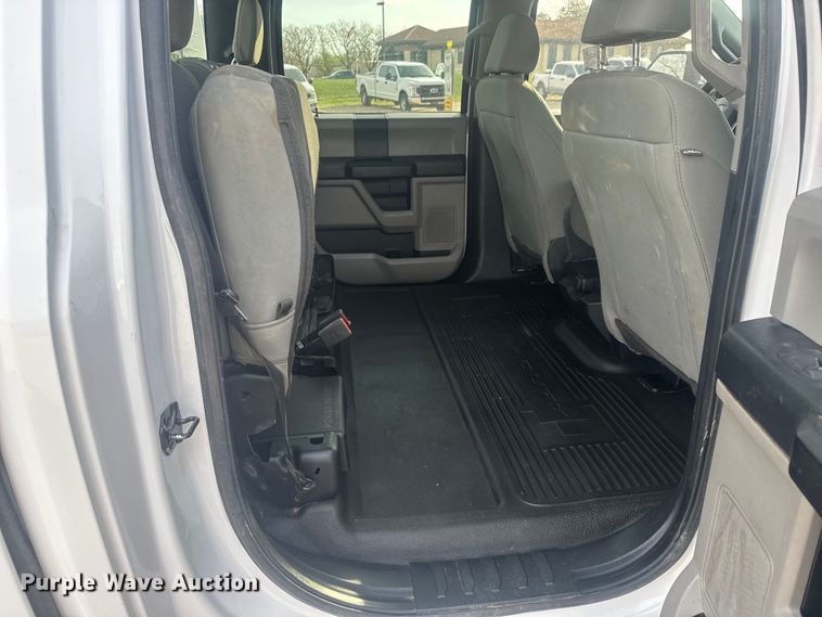 image for item ET1844 2020 Ford F250 Super Duty XL Crew Cab pickup truck