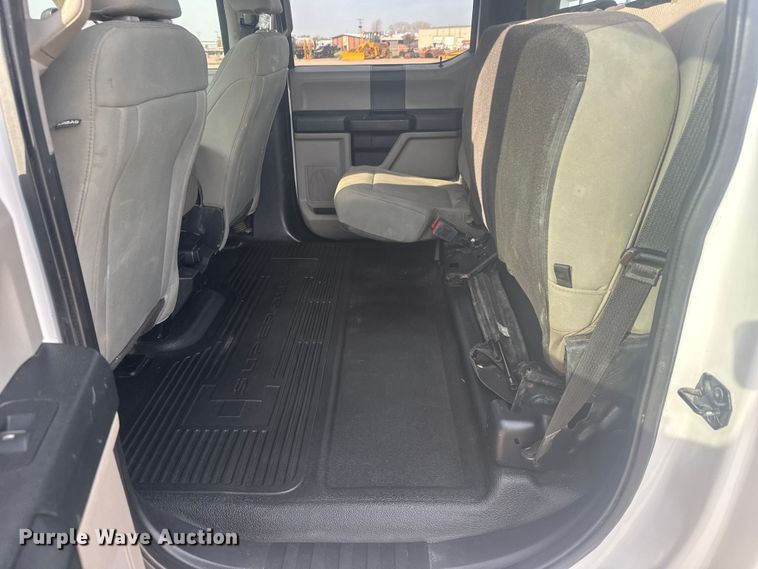 image for item ET1844 2020 Ford F250 Super Duty XL Crew Cab pickup truck