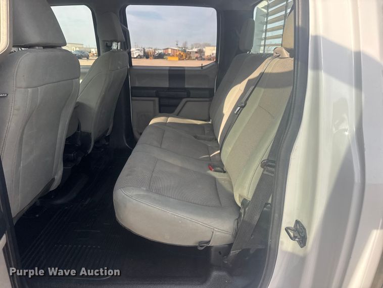 image for item ET1844 2020 Ford F250 Super Duty XL Crew Cab pickup truck