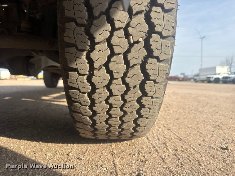 image for item ET1844 2020 Ford F250 Super Duty XL Crew Cab pickup truck