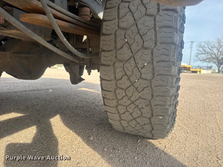 image for item ET1844 2020 Ford F250 Super Duty XL Crew Cab pickup truck