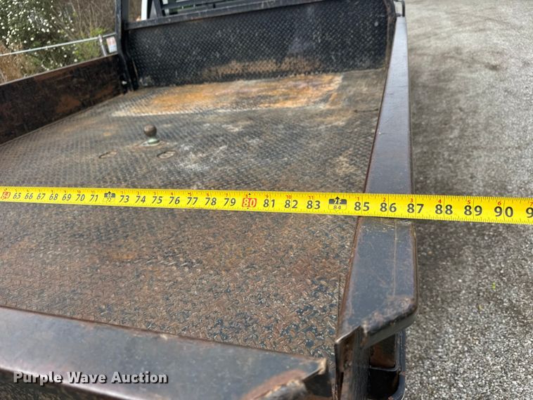 image for item ET1877 2018 Ford F250 Super Duty Crew Cab flatbed pickup truck