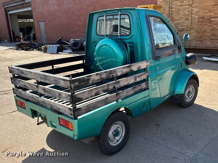 image for item ET1893 1996 Daihatsu V-K100P- DKGS mini truck