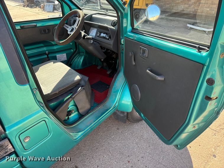 image for item ET1893 1996 Daihatsu V-K100P- DKGS mini truck