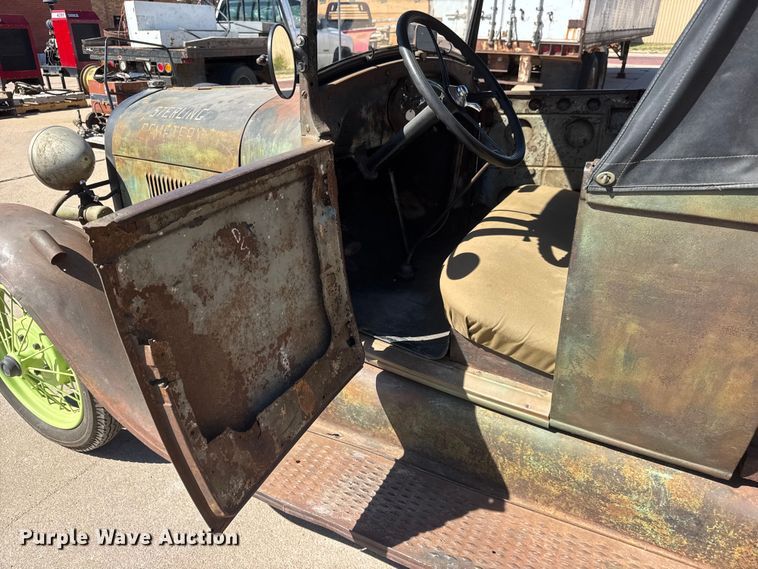 image for item ET1895 1929 Ford A pickup truck