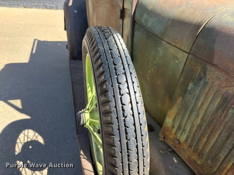 image for item ET1895 1929 Ford A pickup truck