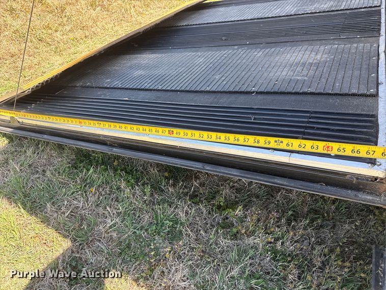 image for item ET1901 2011 Forest River TXSB8.528TA3 enclosed snowmobile trailer