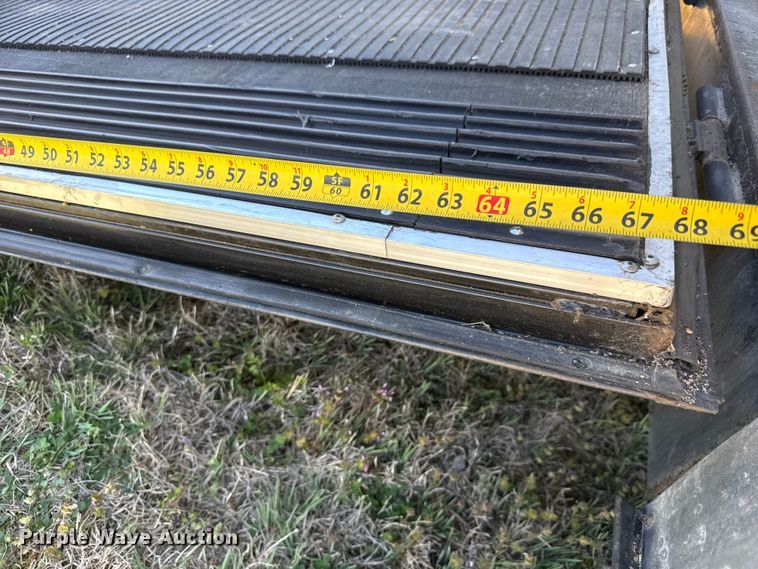 image for item ET1901 2011 Forest River TXSB8.528TA3 enclosed snowmobile trailer