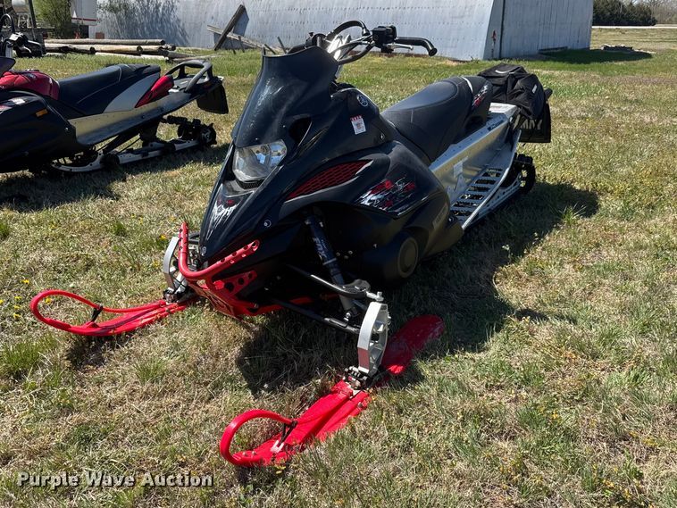 image for item ET1903 2009 Yamaha FX snowmobile