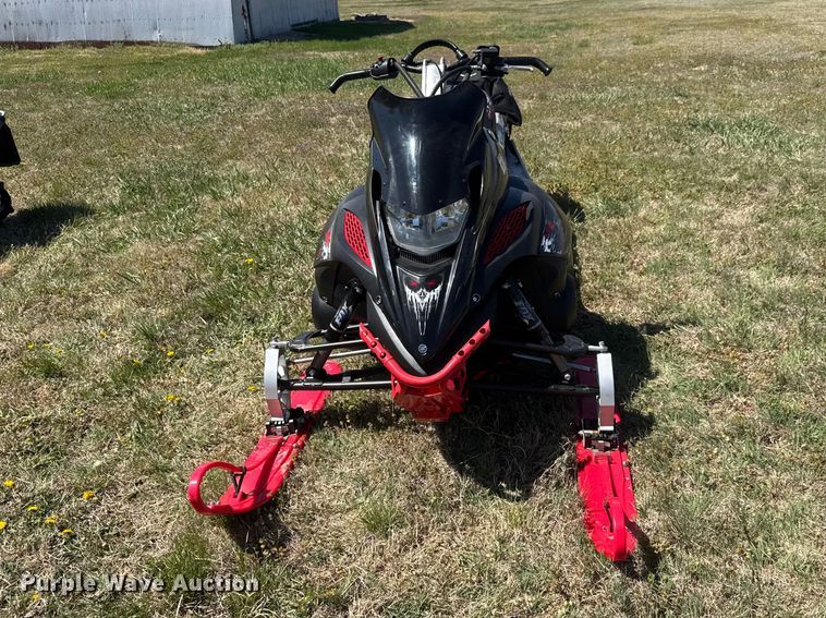 image for item ET1903 2009 Yamaha FX snowmobile