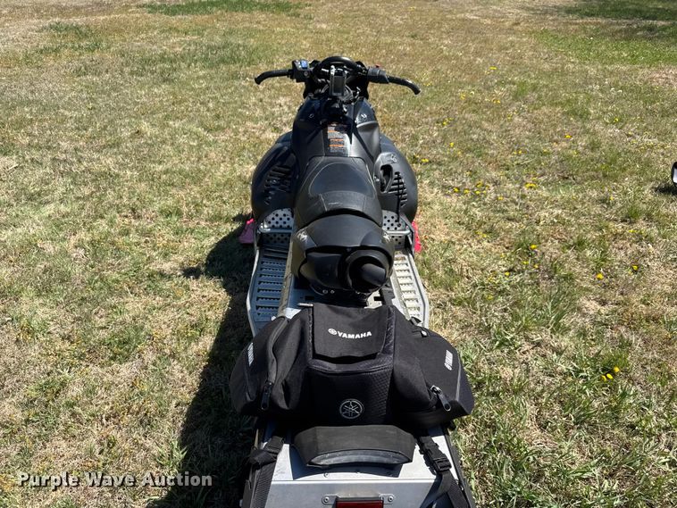 image for item ET1903 2009 Yamaha FX snowmobile