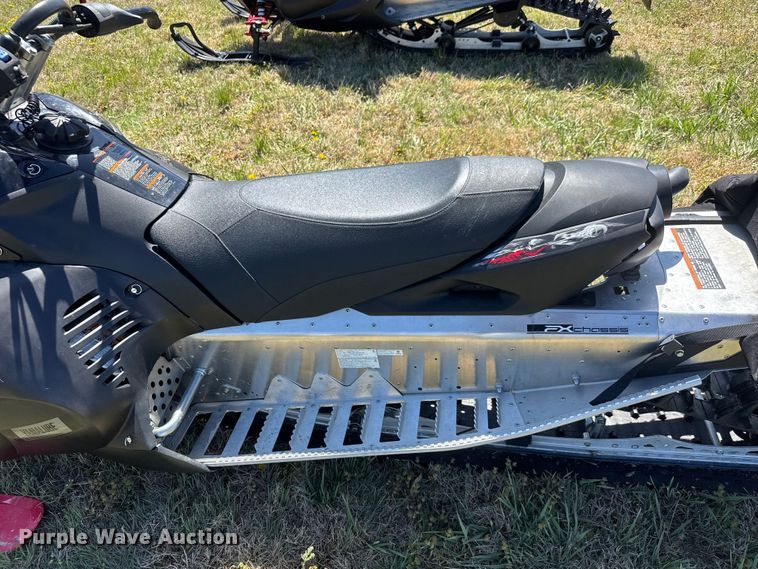 image for item ET1903 2009 Yamaha FX snowmobile