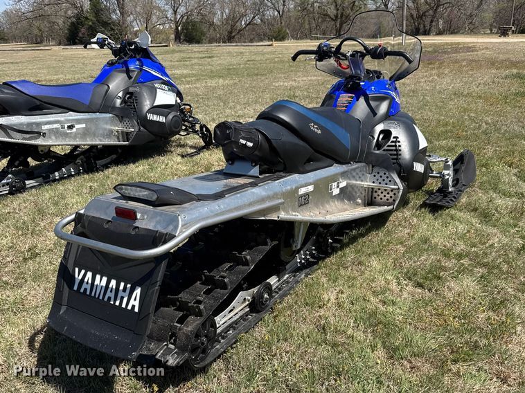 image for item ET1904 2011 Yamaha FX Nytro snowmobile
