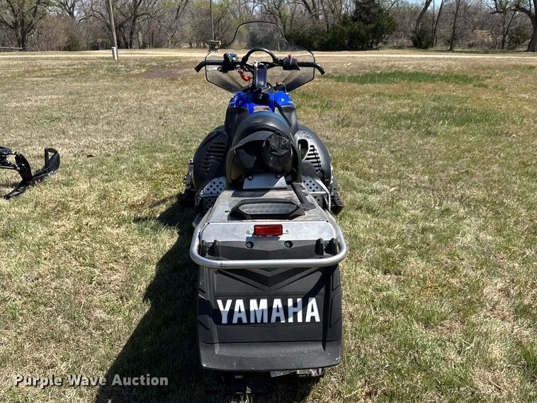 image for item ET1904 2011 Yamaha FX Nytro snowmobile