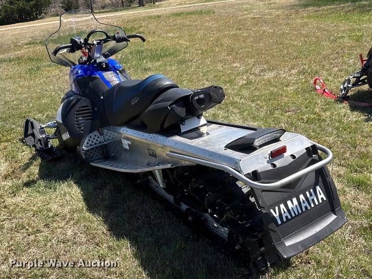 image for item ET1904 2011 Yamaha FX Nytro snowmobile
