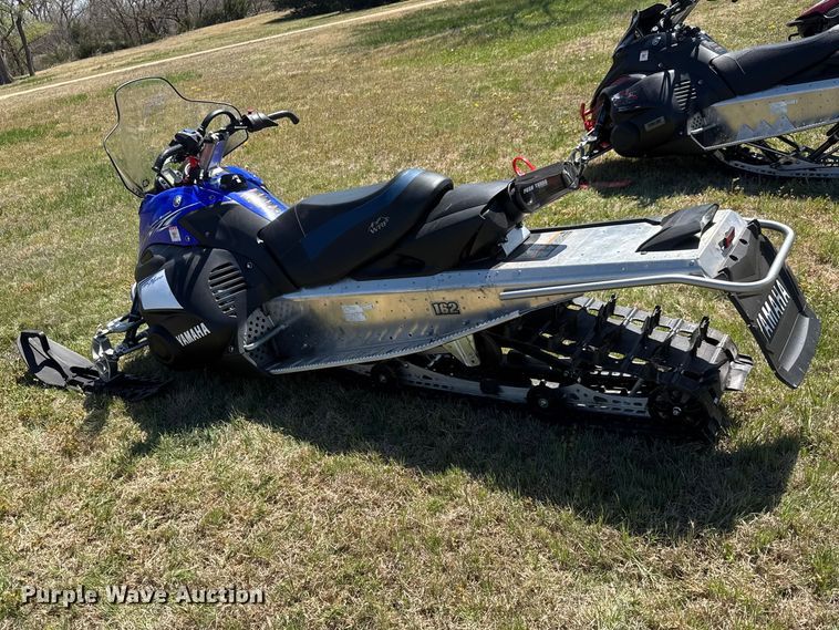 image for item ET1904 2011 Yamaha FX Nytro snowmobile