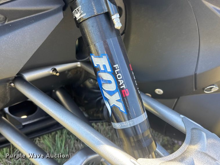 image for item ET1904 2011 Yamaha FX Nytro snowmobile