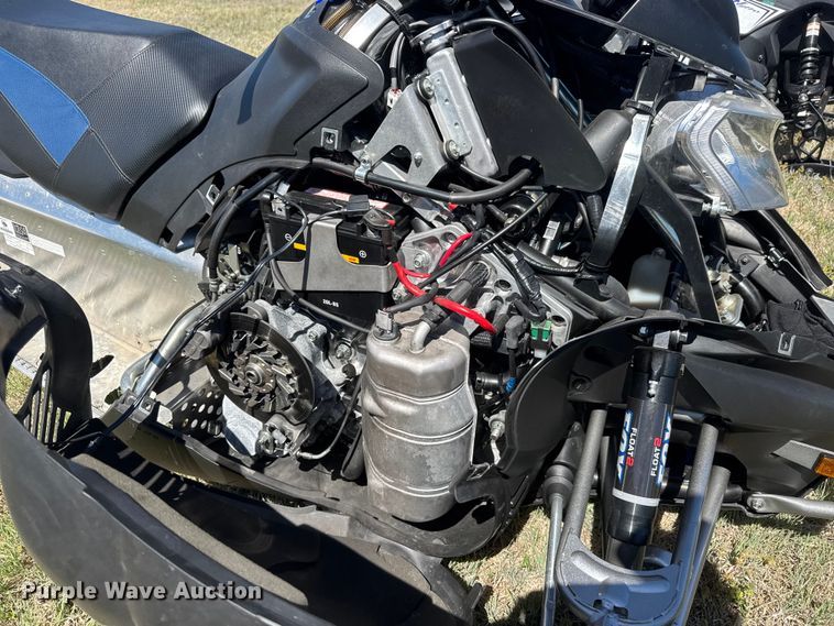 image for item ET1904 2011 Yamaha FX Nytro snowmobile