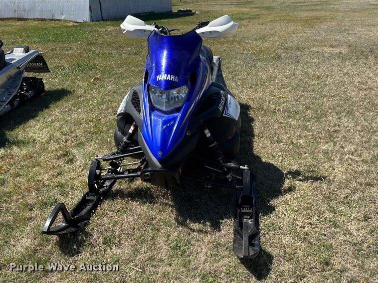 image for item ET1905 2012 Yamaha FX Nytro snowmobile